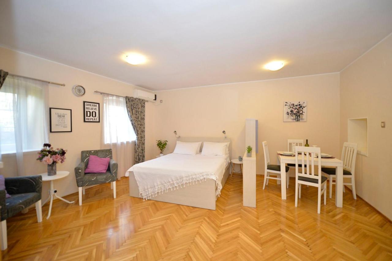 Apartment Filip Kotor Extérieur photo